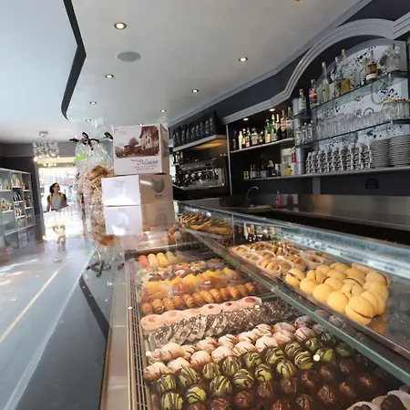 Apartamento Eden Di Manenti Andrea Oltre il Colle